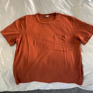 Wilfred Free Aritzia rayon blend pocket tee. Perfect fit, size M.